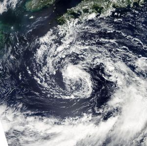 602px-Tropical_Storm_Roke_Sept_15_2011_0425Z